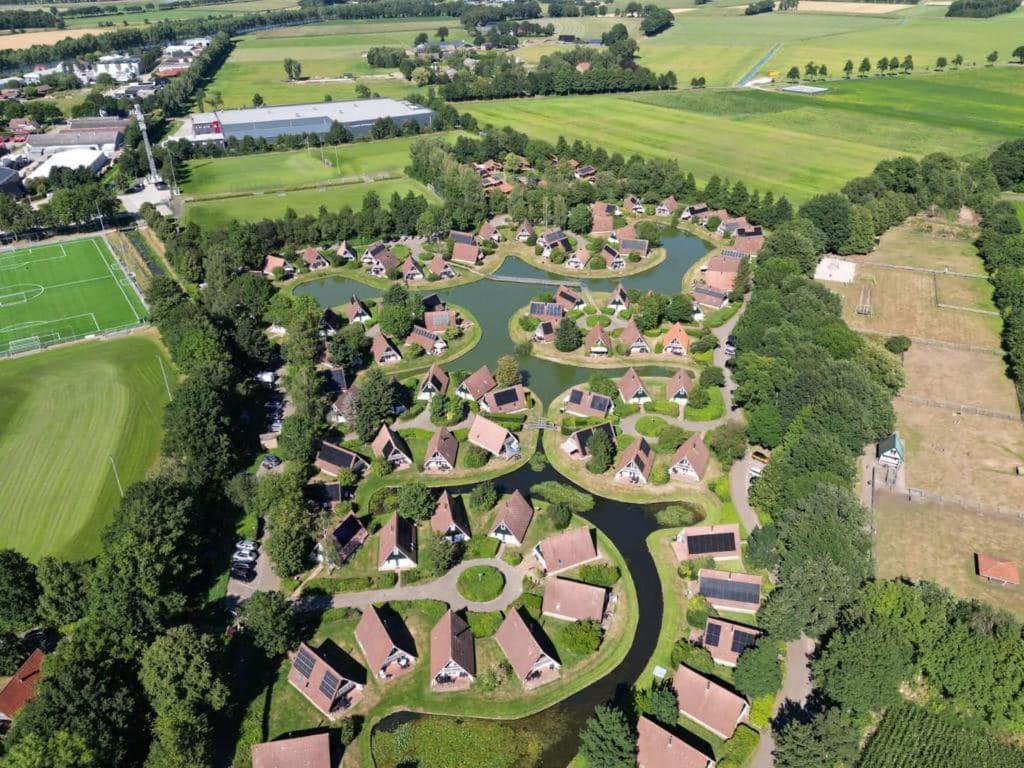 Vijverzicht 218 Met Whirlpool Gramsbergen Eksteriør bilde